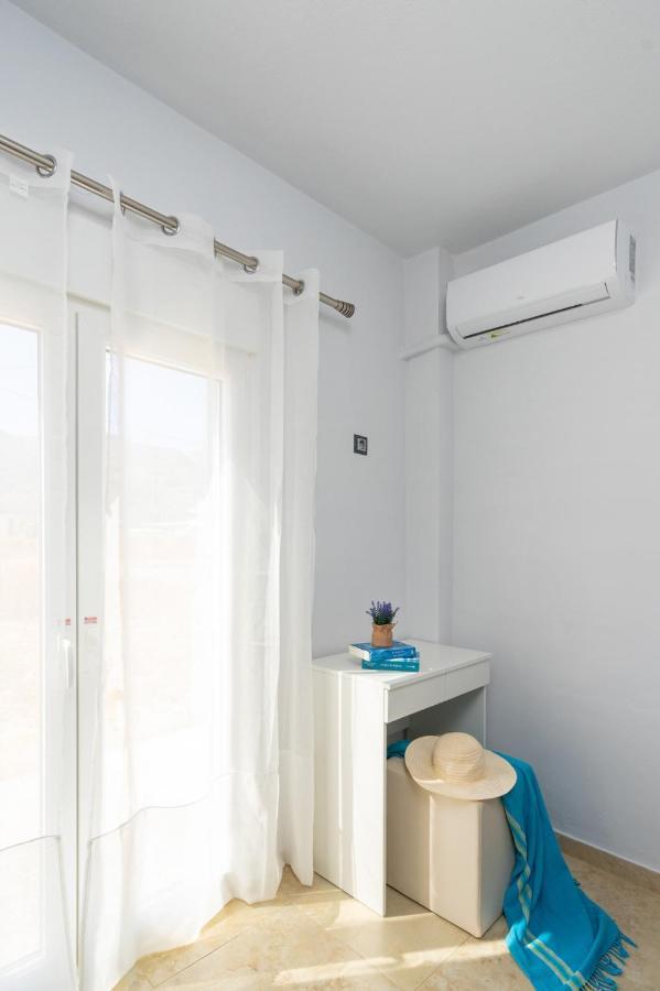 Blue Coast House Goudhouros Exterior foto